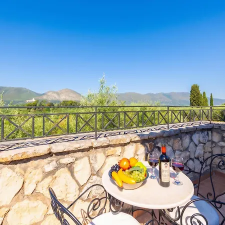 Demetra *